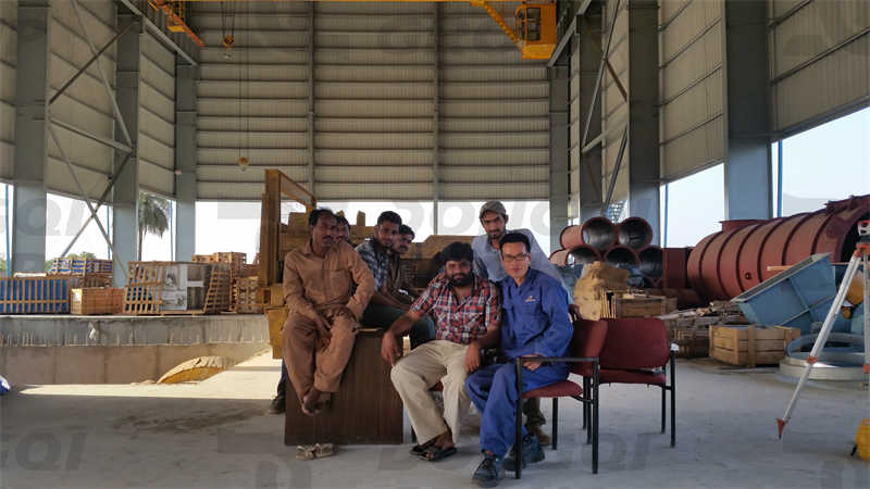 Group photo of engineer and client