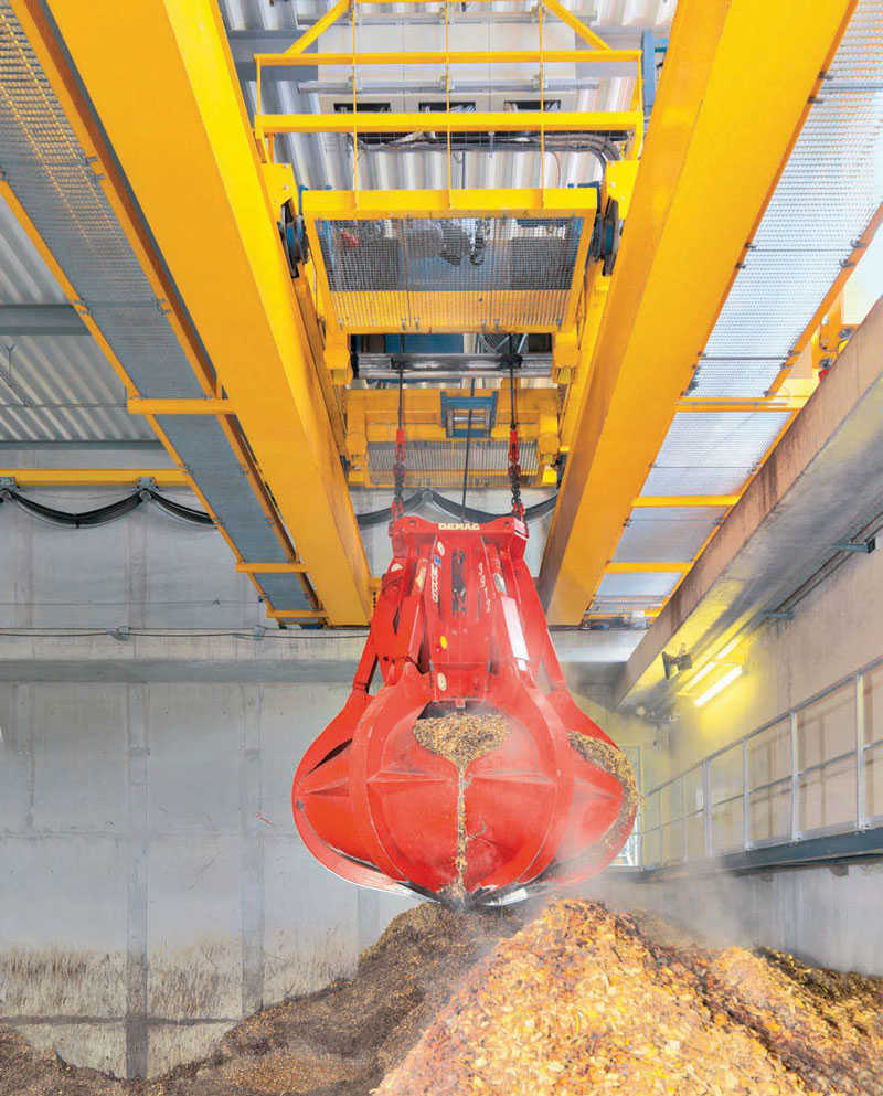 Garbage grab bridge crane