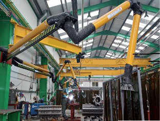 Jib crane in equipment manufacturing workshop