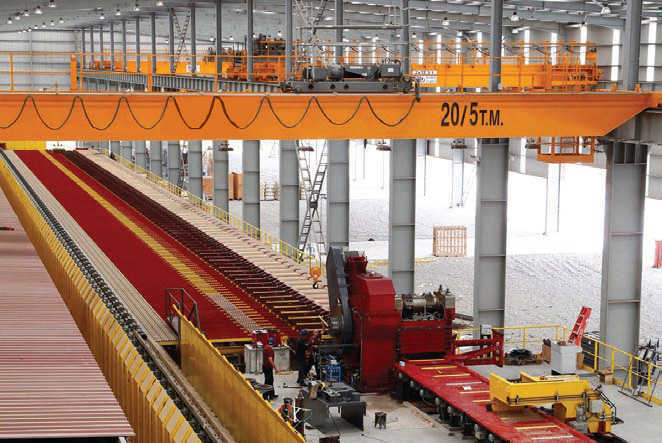 Bridge crane for steel forging plant