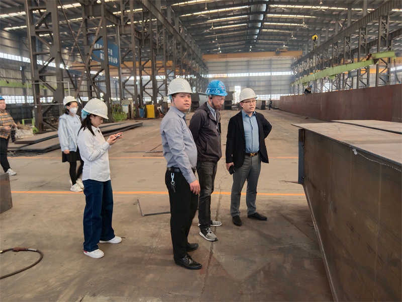 The person in charge of a Saudi engineering project visited Dongqi Crane