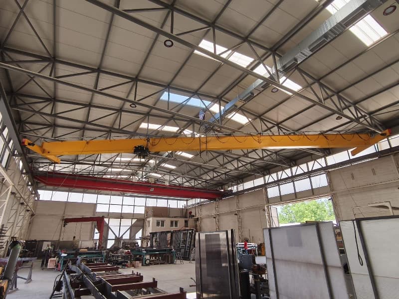 HD-type 5-ton European-style single-girder bridge crane installed in Serbia