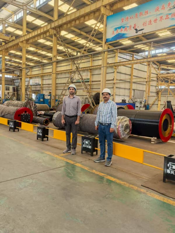 The Pakistani customer visited our factory and inspected the bridge crane they had customized at our facility