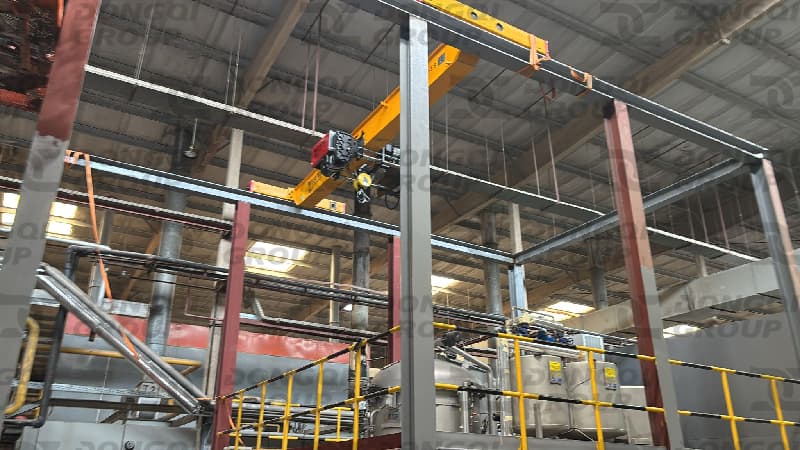 HD-type 5-ton bridge crane installed at Bahrain factory